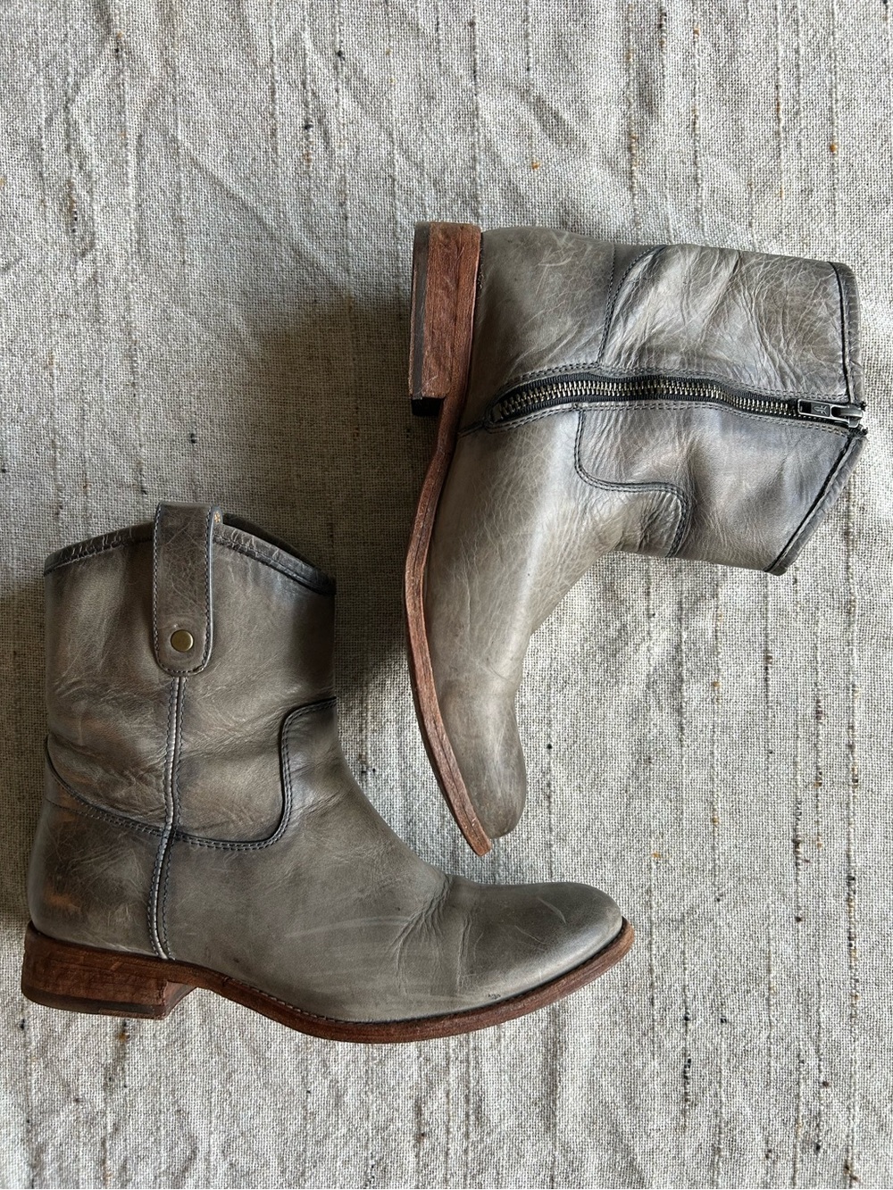 Frye Gray Leather Short Cowboy Boots with Side Zip